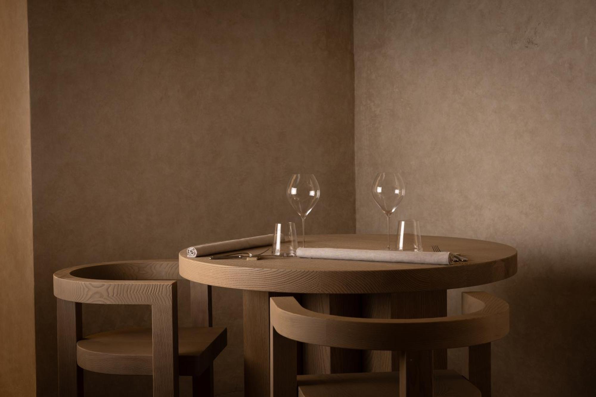 Nomos Hotel — Foto 1